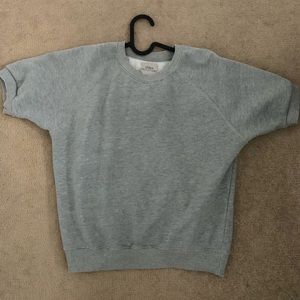 URBAN OUTFITTERS Grey short sleeved sweatshirt